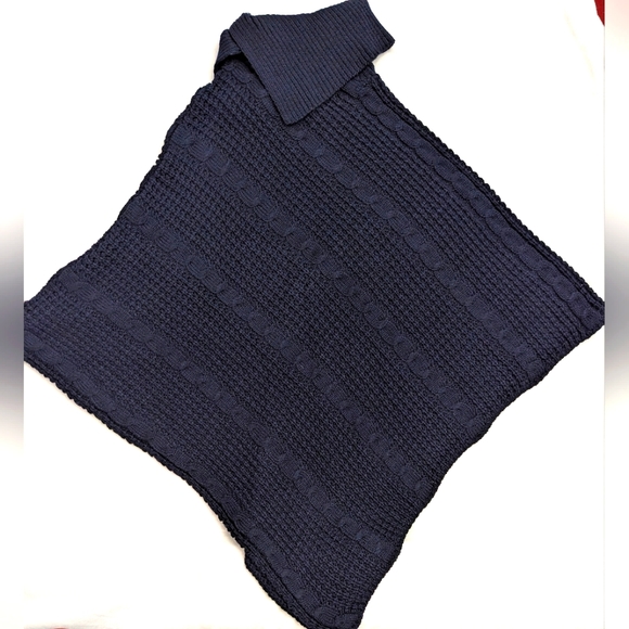 IQ Collection poncho - Picture 2 of 2